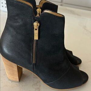 Paul Green Black Peep-Toe Ankle Boots in SZ 5-1/2